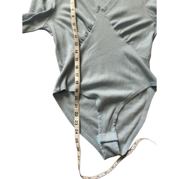 7 for All Mankind Ribbed Light Blue V-Neck Long Sleeve Cotton Bodysuit Size M - Picture 5 of 6